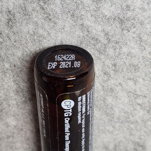 doTERRA Cheer 10 ml ROLL ON Essential Oils Aromatherapy READ - Picture 3 of 3